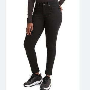 Levi’s classic black 311 shaping skinny jeans!